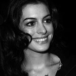 Anne Hathway Nose Job